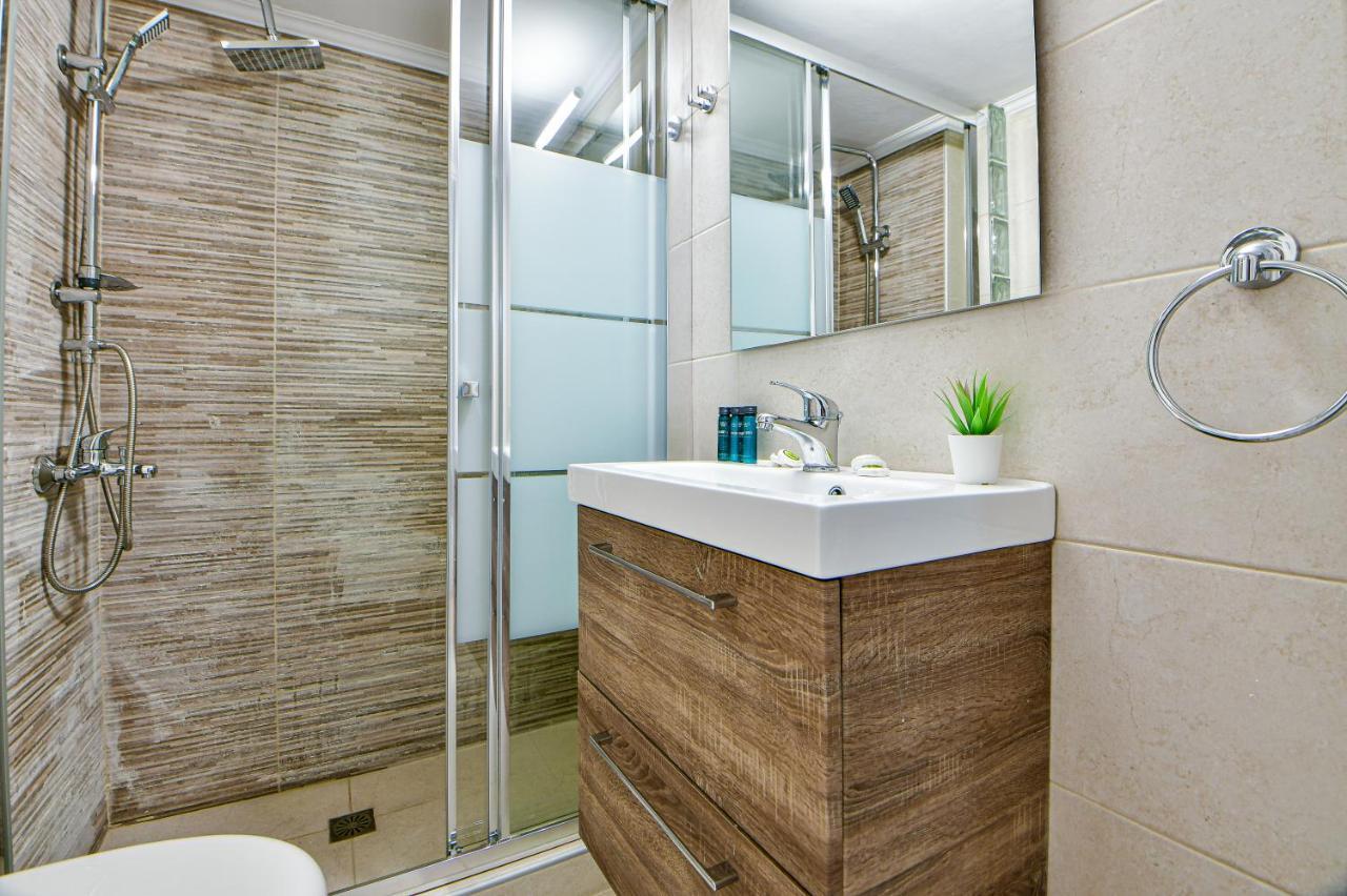 Pleasant Flat Next To Panormou Metro Station Apartment Athens Luaran gambar